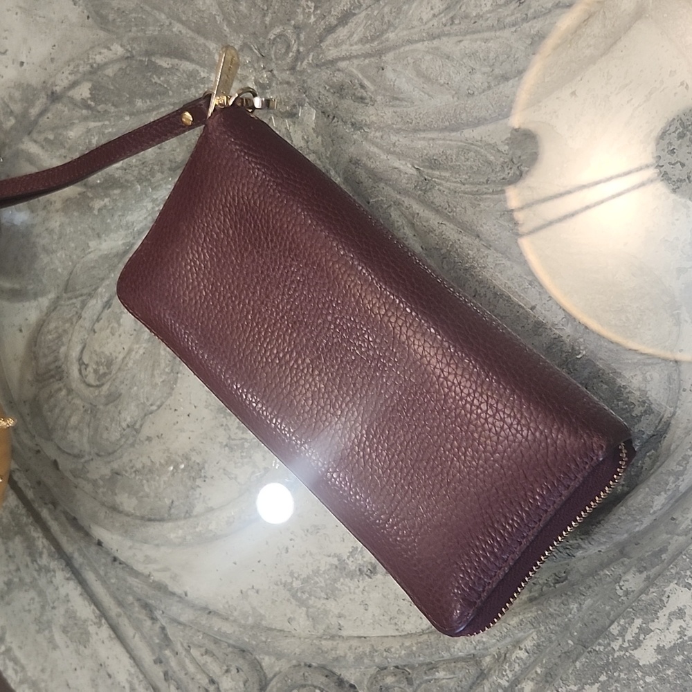 Michael Kors Burgundy Leather Large Zip Around Wallet Wristlet - Picture 12 of 15